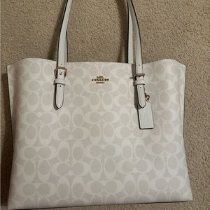 Coach Mollie Chalk/Glacier White tote.